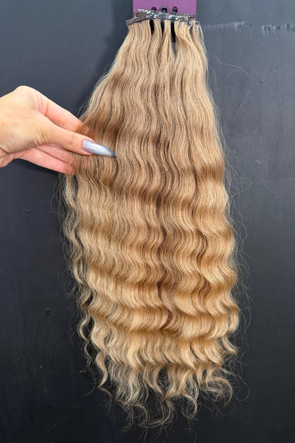 COLORED SLAVIC MIX BLEND CURLY 42cm : 51g