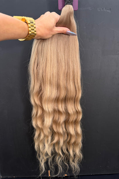 BULK COLORED SLAVIC SLIGHT WAVE 67cm : 136g