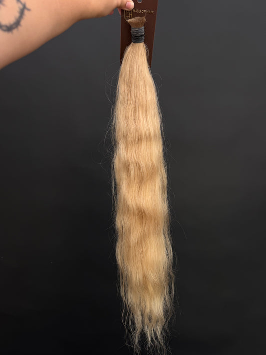 BULK COLORED SLAVIC STRAIGHT  SLIGHT WAVE 60cm : 138g