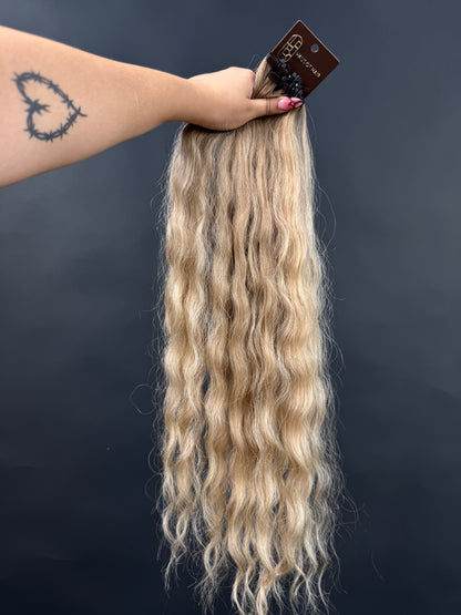 PRE-BONDED COLORED SLAVIC WAVY 59cm : 101g