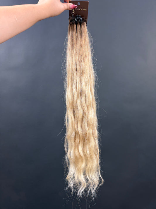 PRE-BONDED COLORED SLAVIC SLIGHT WAVE 58cm : 104g