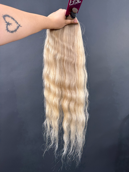 BULK COLORED SLAVIC SLIGHT WAVE 63cm : 114g