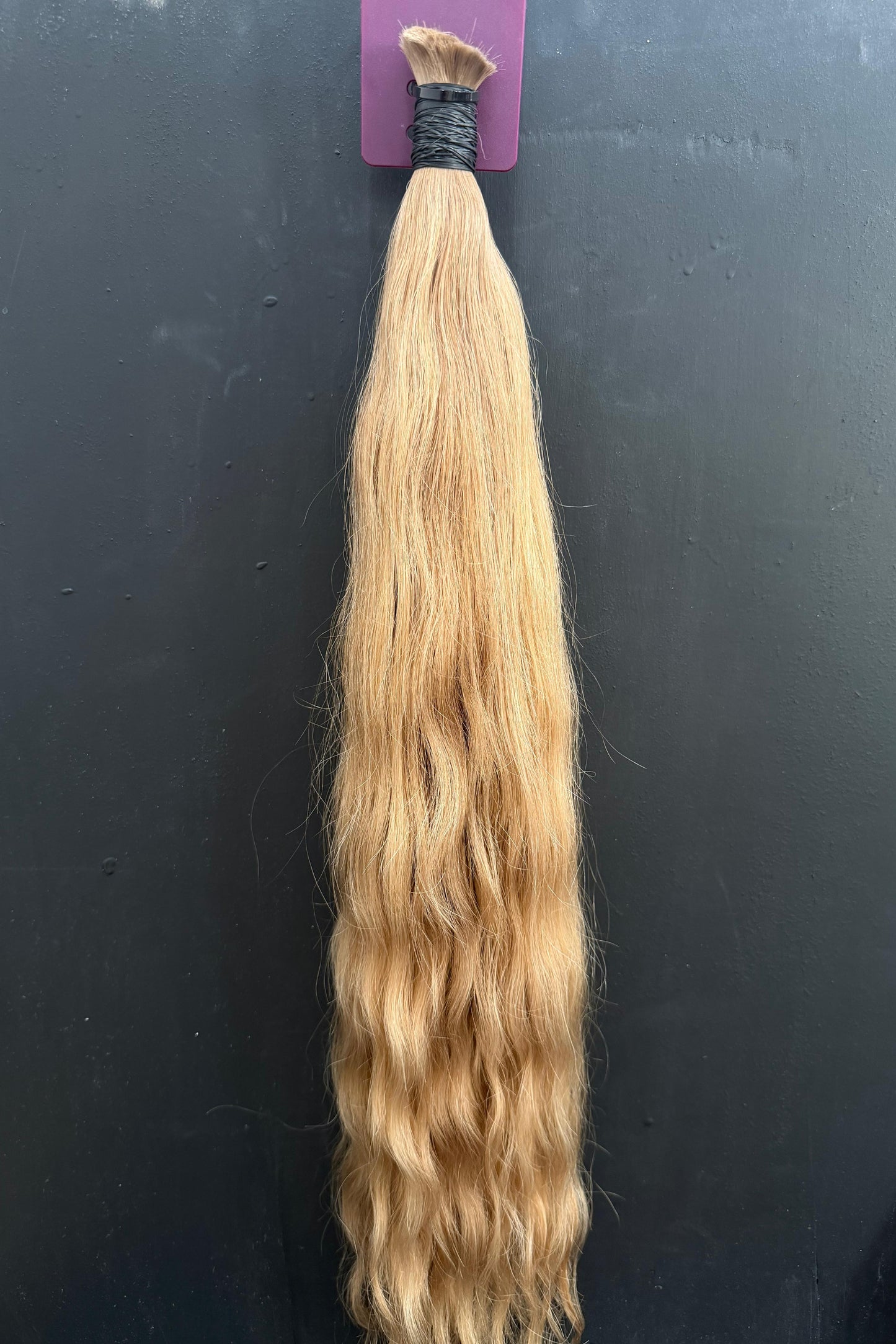 BULK COLORED SLAVIC WAVY 60cm : 137g