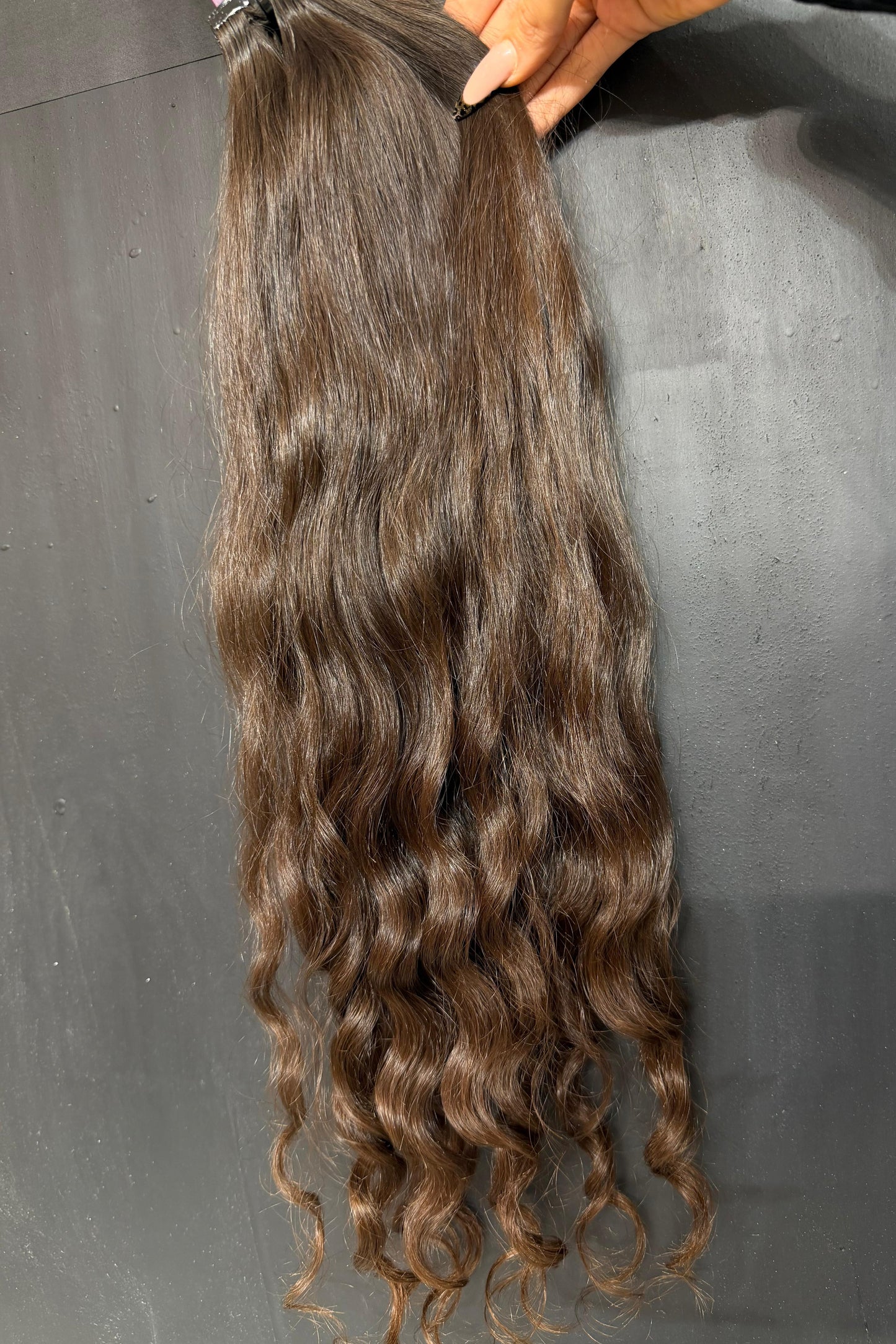 PRE-BONDED STRIPS VIRGIN SLAVIC CURLY 58cm : 69g