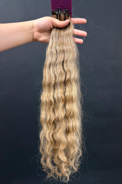 PRE-BONDED COLORED SLAVIC CURLY 47cm : 70g