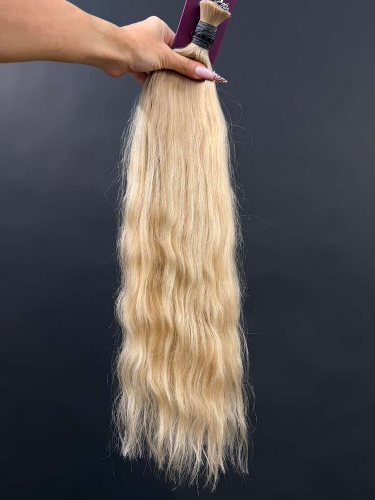 BULK COLORED SLAVIC SLIGHT WAVE 57cm : 147g