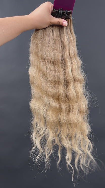 PRE-BONDED COLORED SLAVIC WAVY 47cm : 52g