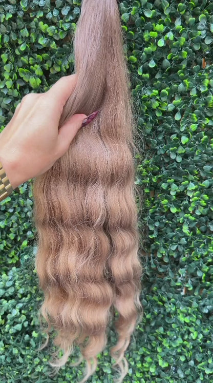 COLORED SLAVIC WAVY 56cm : 146g